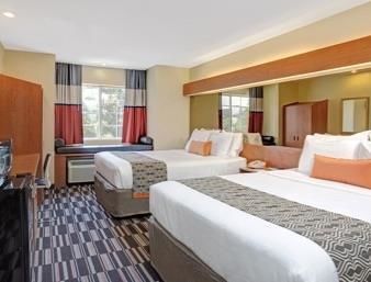 Microtel Inn & Suites By Wyndham Bushnell Exteriér fotografie